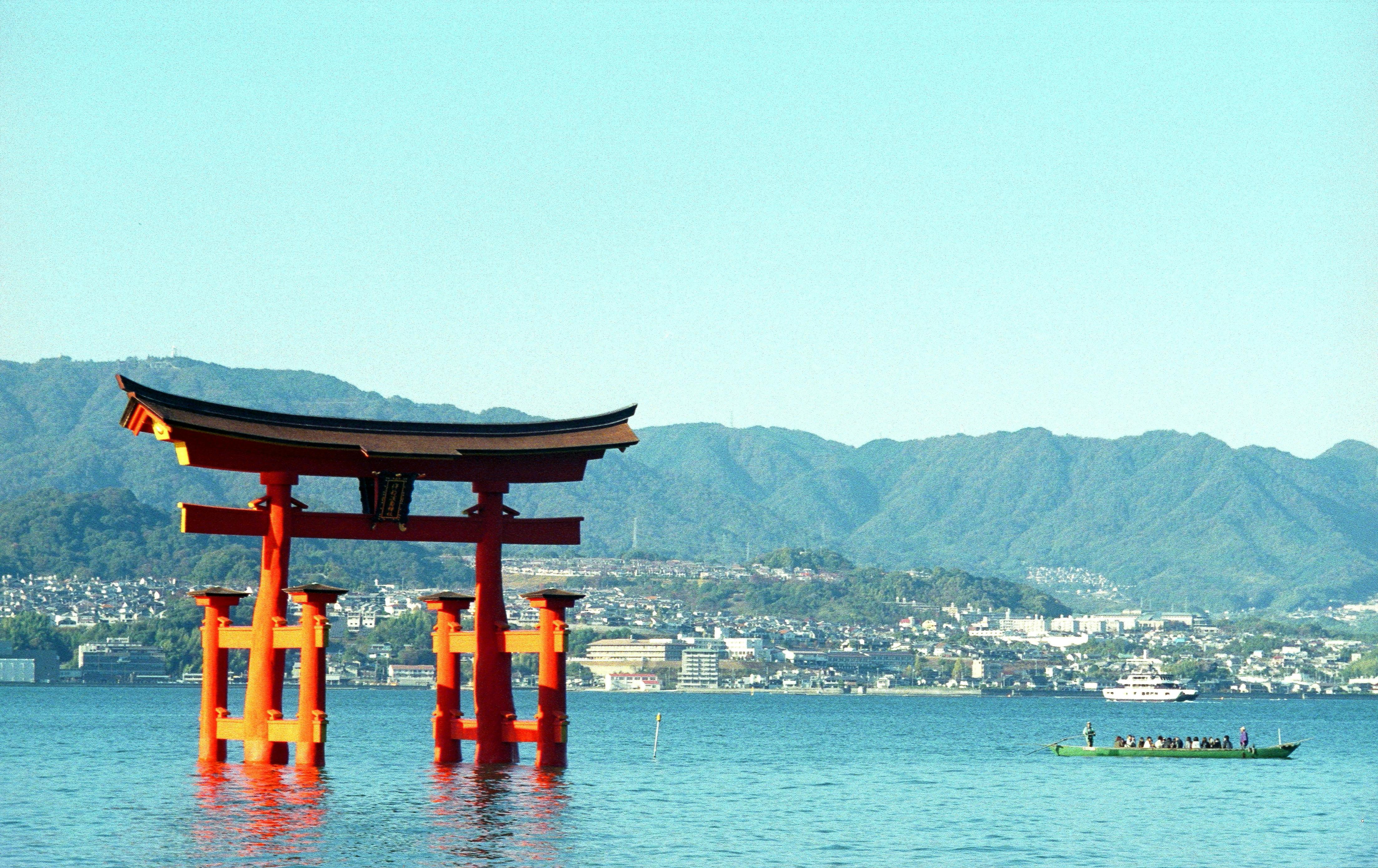 Itsukushima torii